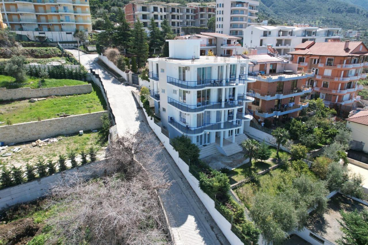 Jico Travel - Villa Colombo Vlore Bagian luar foto