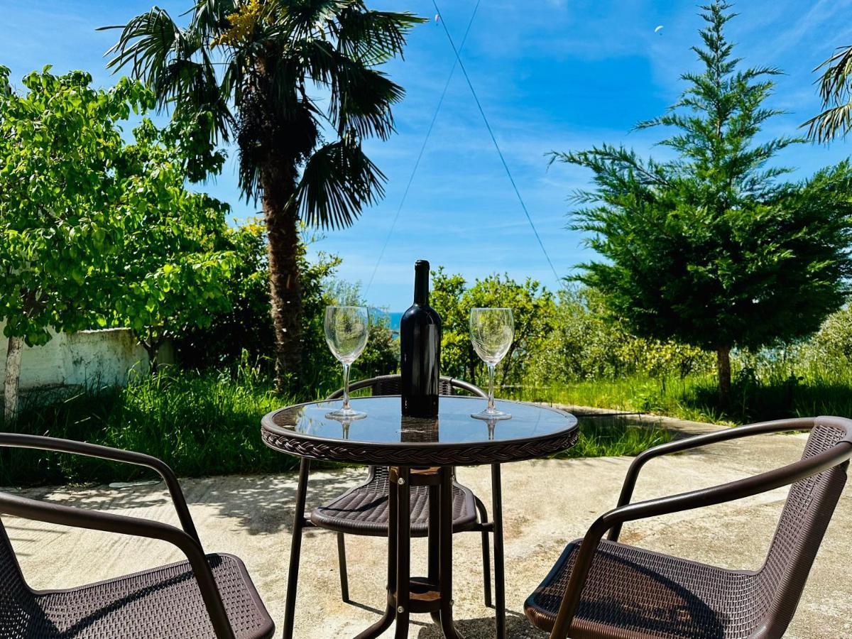 Jico Travel - Villa Colombo Vlore Bagian luar foto
