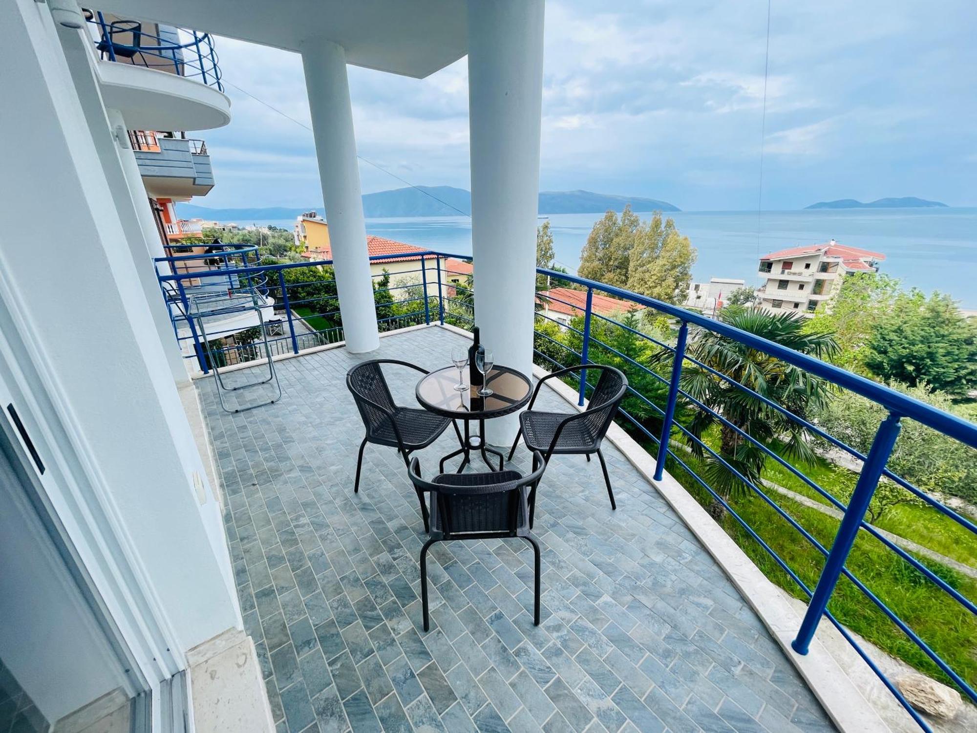 Jico Travel - Villa Colombo Vlore Ruang foto