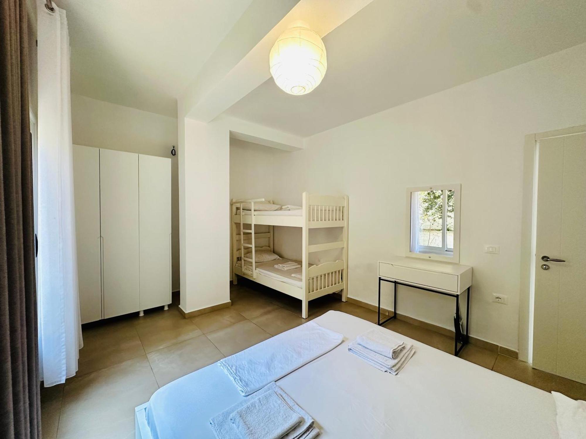 Jico Travel - Villa Colombo Vlore Ruang foto