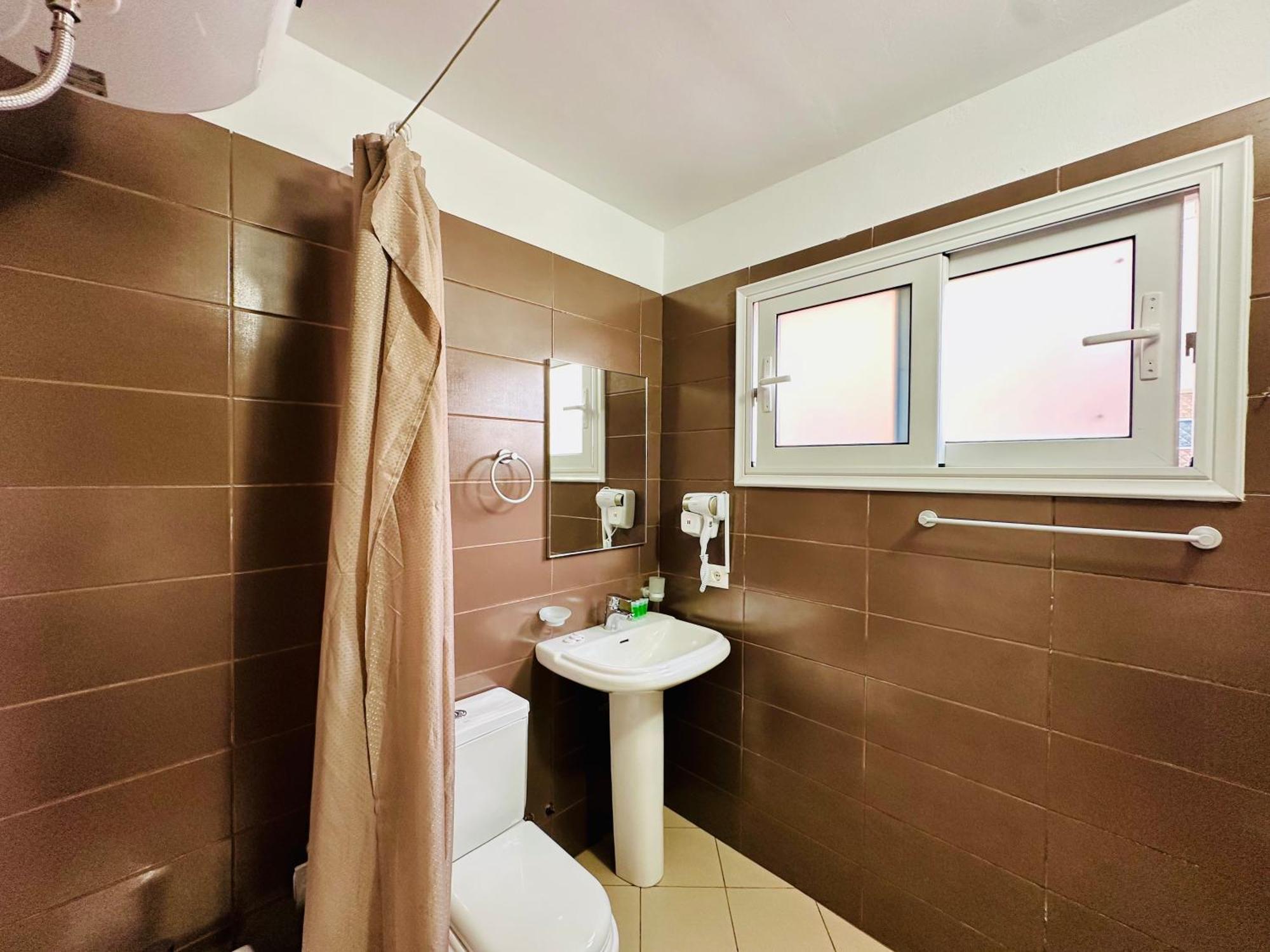 Jico Travel - Villa Colombo Vlore Ruang foto